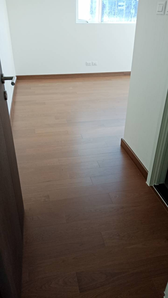 Supalai Elite Surawong