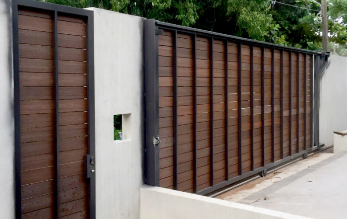 รั้วไม้เทียม