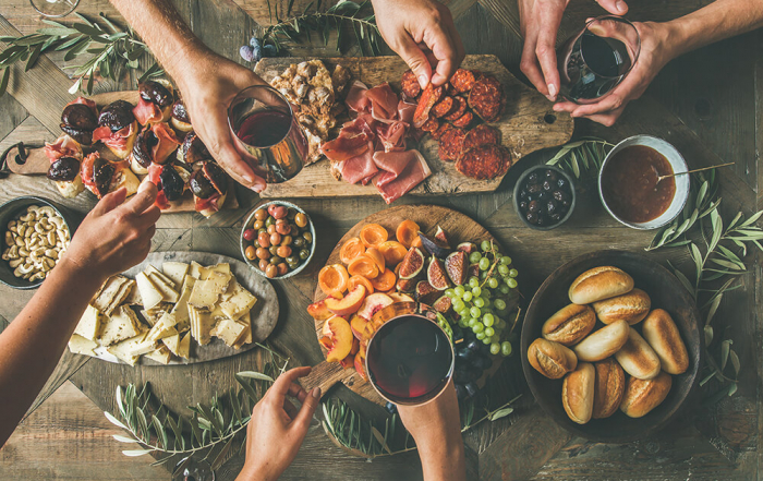 5 ธีมปาร์ตี้สุดเจ๋ง รับวันหยุดยาว ชอบแบบไหนเลือกเลย!